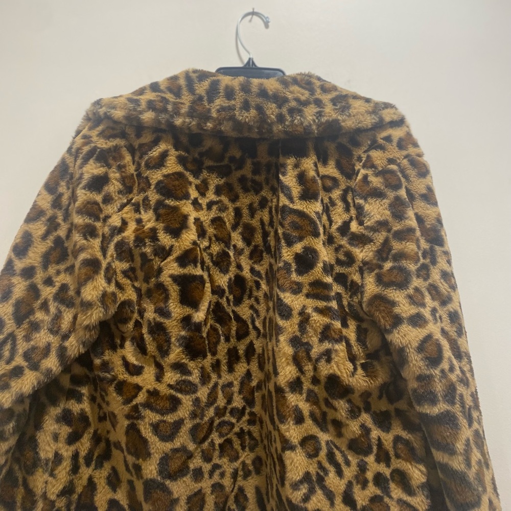 Leopard coat - Picture 9 of 11